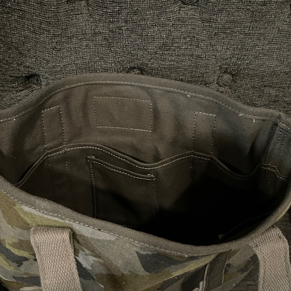 Land's End Camouflage Tote Bag - Black, Green & Gray. - Picture 7 of 9